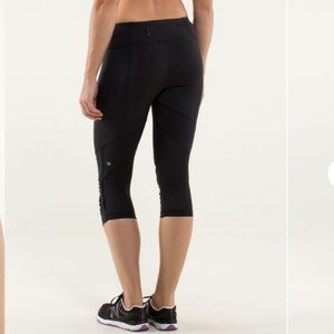 Lululemon Run For Your Life Crops Black Size 4